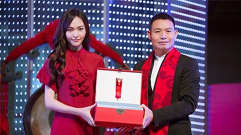中国美正当红，曾氏贵宾会A股上市，引领新时代